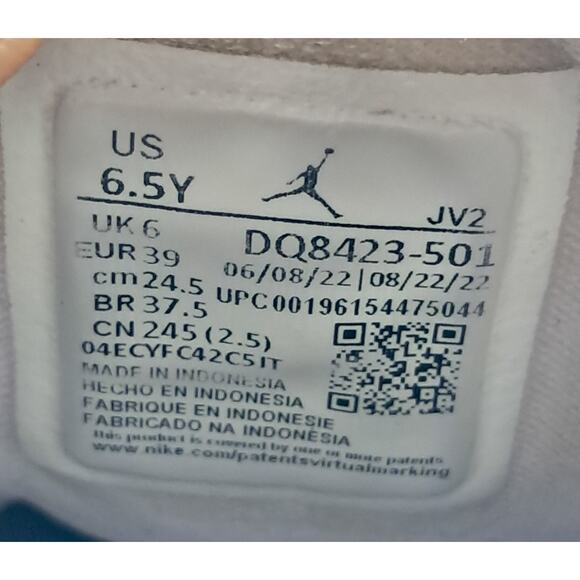 Size 6.5Y | 8W - Jordan 1 Mid Barely Grape (GS) - DQ8423-501 - Picture 8 of 9